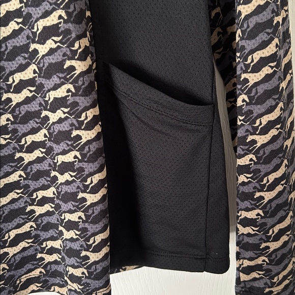 Karrots equestrian riding shirt chill factor Medium exc condition. - Picture 3 of 7